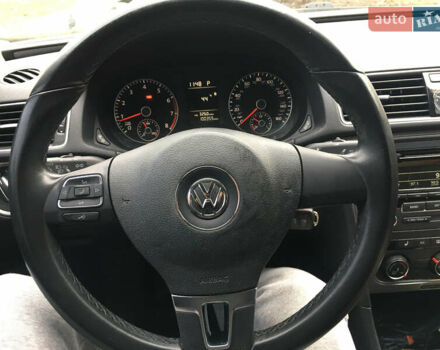 Серый Фольксваген Пассат, объемом двигателя 1.8 л и пробегом 195 тыс. км за 9200 $, фото 10 на Automoto.ua