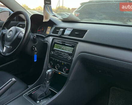 Серый Фольксваген Пассат, объемом двигателя 1.8 л и пробегом 212 тыс. км за 8900 $, фото 16 на Automoto.ua