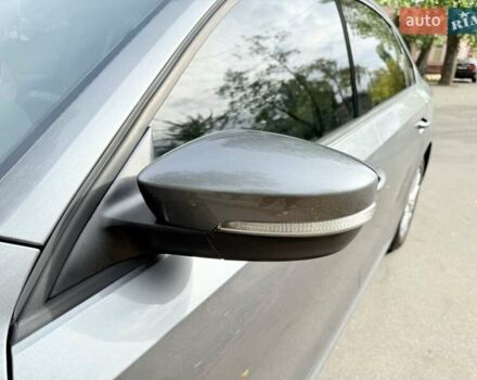 Серый Фольксваген Пассат, объемом двигателя 1.8 л и пробегом 180 тыс. км за 9600 $, фото 12 на Automoto.ua