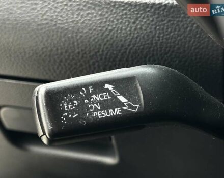 Сірий Фольксваген Пассат, об'ємом двигуна 1.6 л та пробігом 350 тис. км за 10999 $, фото 24 на Automoto.ua