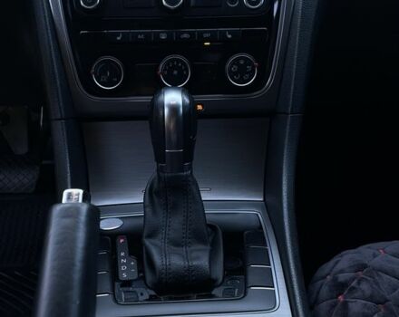 Серый Фольксваген Пассат, объемом двигателя 1.8 л и пробегом 146 тыс. км за 9399 $, фото 5 на Automoto.ua