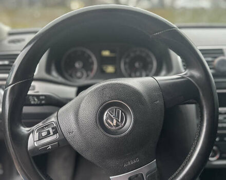 Сірий Фольксваген Пассат, об'ємом двигуна 1.8 л та пробігом 299 тис. км за 9500 $, фото 15 на Automoto.ua