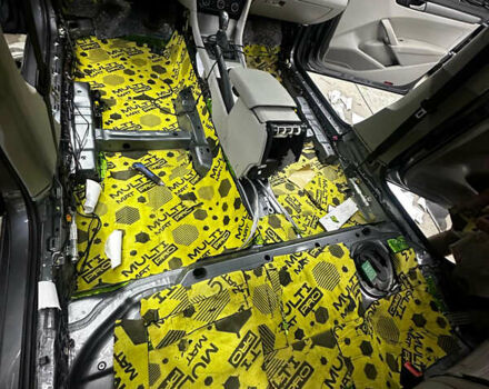 Сірий Фольксваген Пассат, об'ємом двигуна 1.8 л та пробігом 147 тис. км за 14500 $, фото 46 на Automoto.ua