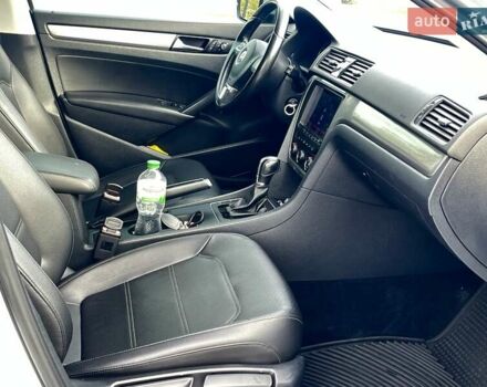 Сірий Фольксваген Пассат, об'ємом двигуна 1.8 л та пробігом 182 тис. км за 9500 $, фото 11 на Automoto.ua