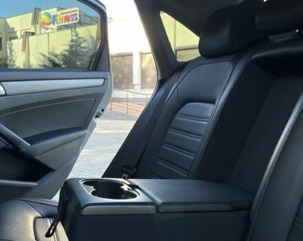 Серый Фольксваген Пассат, объемом двигателя 1.8 л и пробегом 146 тыс. км за 9399 $, фото 4 на Automoto.ua