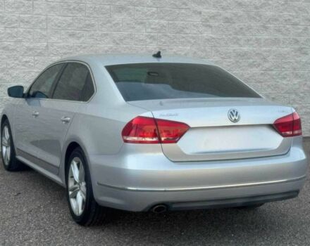 Сірий Фольксваген Пассат, об'ємом двигуна 2 л та пробігом 81 тис. км за 2100 $, фото 3 на Automoto.ua