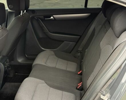 Серый Фольксваген Пассат, объемом двигателя 2 л и пробегом 277 тыс. км за 12150 $, фото 4 на Automoto.ua