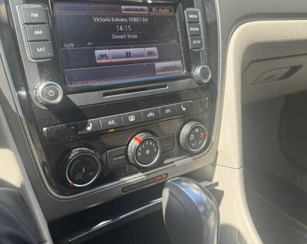 Сірий Фольксваген Пассат, об'ємом двигуна 1.8 л та пробігом 230 тис. км за 10500 $, фото 12 на Automoto.ua