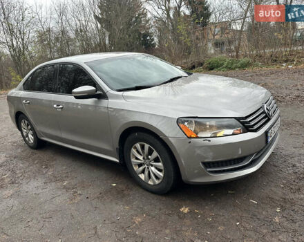 Серый Фольксваген Пассат, объемом двигателя 1.8 л и пробегом 213 тыс. км за 7000 $, фото 3 на Automoto.ua