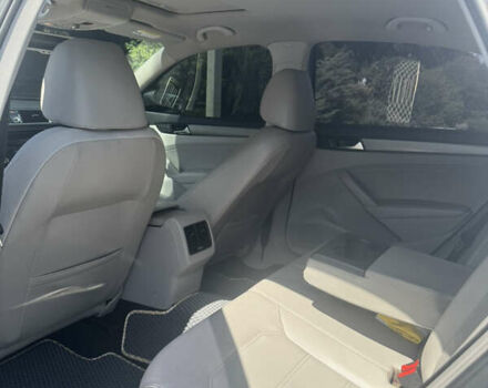 Сірий Фольксваген Пассат, об'ємом двигуна 1.8 л та пробігом 230 тис. км за 10500 $, фото 9 на Automoto.ua