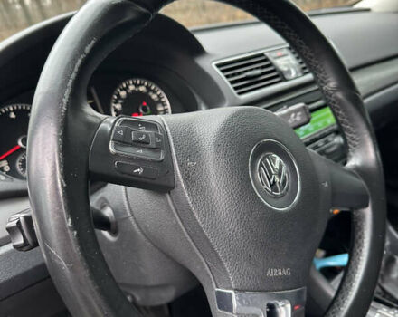 Серый Фольксваген Пассат, объемом двигателя 1.8 л и пробегом 213 тыс. км за 7000 $, фото 9 на Automoto.ua