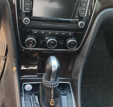 Серый Фольксваген Пассат, объемом двигателя 1.97 л и пробегом 248 тыс. км за 12900 $, фото 2 на Automoto.ua