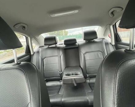 Серый Фольксваген Пассат, объемом двигателя 1.8 л и пробегом 180 тыс. км за 11700 $, фото 14 на Automoto.ua