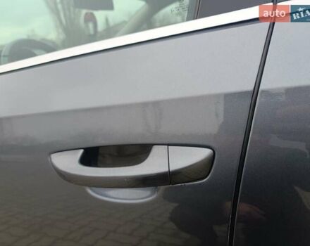 Сірий Фольксваген Пассат, об'ємом двигуна 1.97 л та пробігом 190 тис. км за 12000 $, фото 22 на Automoto.ua