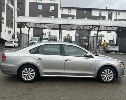 Серый Фольксваген Пассат, объемом двигателя 1.8 л и пробегом 180 тыс. км за 11700 $, фото 2 на Automoto.ua