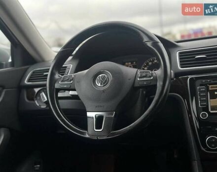 Серый Фольксваген Пассат, объемом двигателя 1.97 л и пробегом 217 тыс. км за 13000 $, фото 10 на Automoto.ua