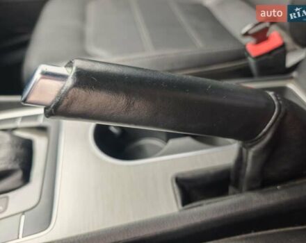 Сірий Фольксваген Пассат, об'ємом двигуна 1.8 л та пробігом 130 тис. км за 10999 $, фото 8 на Automoto.ua