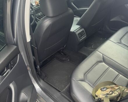 Серый Фольксваген Пассат, объемом двигателя 2 л и пробегом 156 тыс. км за 10500 $, фото 6 на Automoto.ua