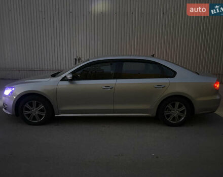 Серый Фольксваген Пассат, объемом двигателя 1.79 л и пробегом 236 тыс. км за 10700 $, фото 1 на Automoto.ua