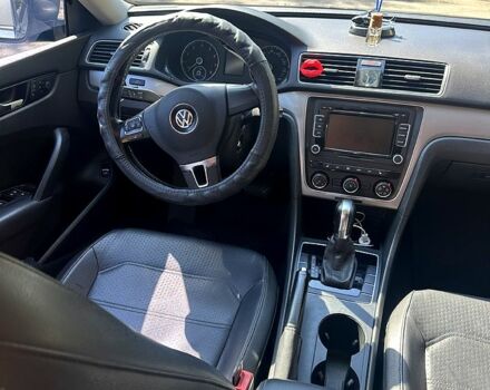 Сірий Фольксваген Пассат, об'ємом двигуна 1.8 л та пробігом 226 тис. км за 9000 $, фото 5 на Automoto.ua