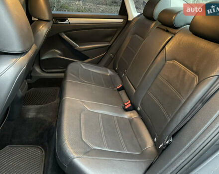 Серый Фольксваген Пассат, объемом двигателя 1.8 л и пробегом 180 тыс. км за 9999 $, фото 37 на Automoto.ua