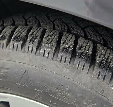 Сірий Фольксваген Пассат, об'ємом двигуна 1.6 л та пробігом 245 тис. км за 10300 $, фото 7 на Automoto.ua