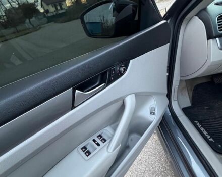 Сірий Фольксваген Пассат, об'ємом двигуна 2 л та пробігом 137 тис. км за 10700 $, фото 5 на Automoto.ua