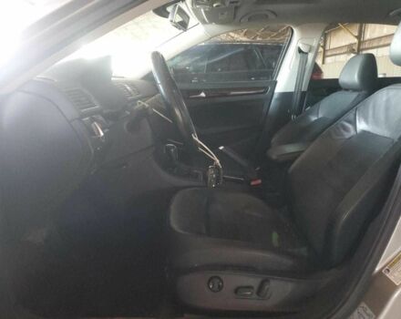 Серый Фольксваген Пассат, объемом двигателя 2 л и пробегом 184 тыс. км за 1500 $, фото 6 на Automoto.ua