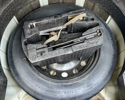 Сірий Фольксваген Пассат, об'ємом двигуна 2 л та пробігом 165 тис. км за 10500 $, фото 29 на Automoto.ua