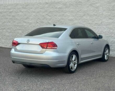 Сірий Фольксваген Пассат, об'ємом двигуна 2 л та пробігом 81 тис. км за 2100 $, фото 5 на Automoto.ua