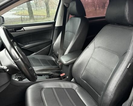 Сірий Фольксваген Пассат, об'ємом двигуна 0 л та пробігом 299 тис. км за 9500 $, фото 12 на Automoto.ua