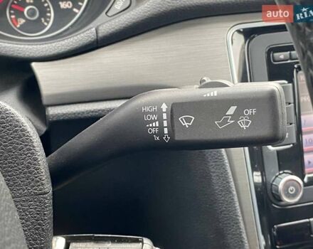 Серый Фольксваген Пассат, объемом двигателя 1.8 л и пробегом 194 тыс. км за 9790 $, фото 26 на Automoto.ua