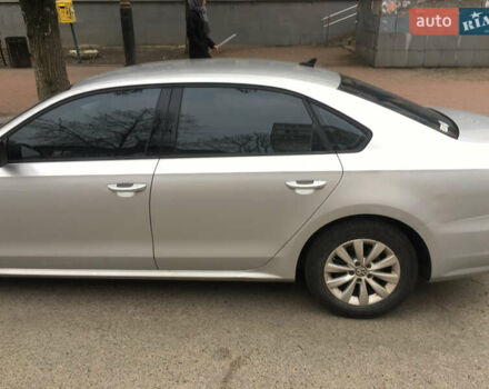 Серый Фольксваген Пассат, объемом двигателя 1.8 л и пробегом 195 тыс. км за 9200 $, фото 6 на Automoto.ua