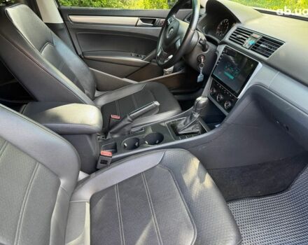 Серый Фольксваген Пассат, объемом двигателя 1.8 л и пробегом 245 тыс. км за 11390 $, фото 20 на Automoto.ua