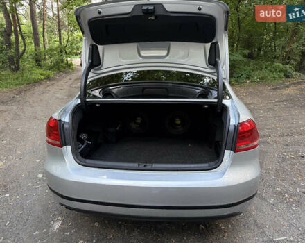 Серый Фольксваген Пассат, объемом двигателя 2 л и пробегом 189 тыс. км за 12800 $, фото 7 на Automoto.ua