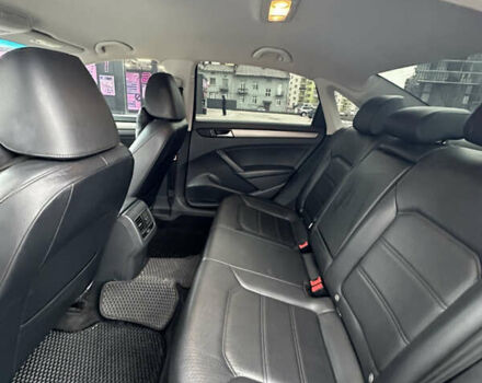 Серый Фольксваген Пассат, объемом двигателя 1.8 л и пробегом 225 тыс. км за 8600 $, фото 11 на Automoto.ua