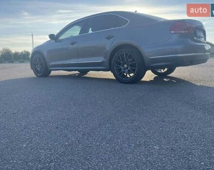 Серый Фольксваген Пассат, объемом двигателя 1.97 л и пробегом 235 тыс. км за 10999 $, фото 5 на Automoto.ua