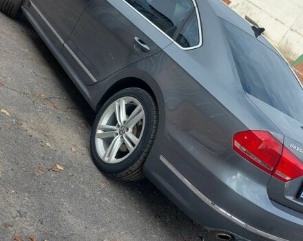 Сірий Фольксваген Пассат, об'ємом двигуна 2 л та пробігом 226 тис. км за 11700 $, фото 5 на Automoto.ua