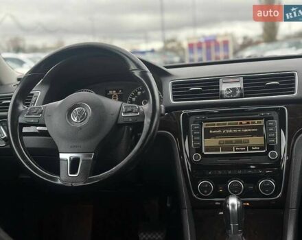 Серый Фольксваген Пассат, объемом двигателя 1.97 л и пробегом 217 тыс. км за 13000 $, фото 9 на Automoto.ua