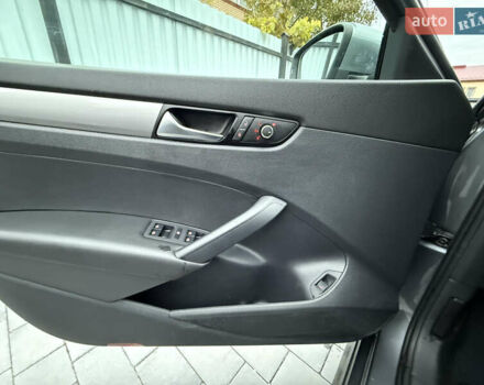 Серый Фольксваген Пассат, объемом двигателя 1.97 л и пробегом 220 тыс. км за 11500 $, фото 20 на Automoto.ua