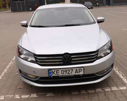 Серый Фольксваген Пассат, объемом двигателя 1.8 л и пробегом 206 тыс. км за 9999 $, фото 1 на Automoto.ua