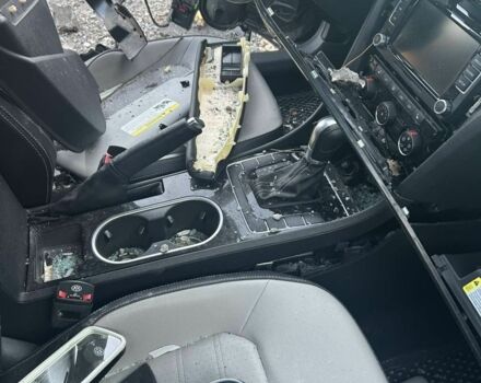 Серый Фольксваген Пассат, объемом двигателя 1.8 л и пробегом 80 тыс. км за 4000 $, фото 7 на Automoto.ua