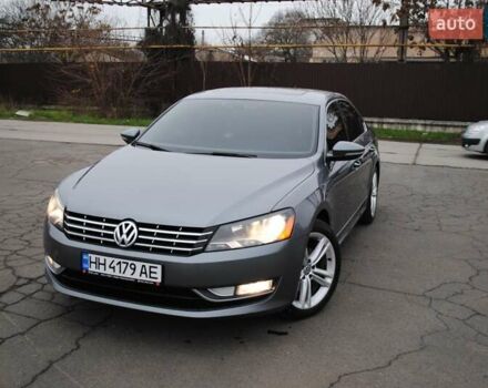Сірий Фольксваген Пассат, об'ємом двигуна 1.97 л та пробігом 235 тис. км за 12999 $, фото 4 на Automoto.ua