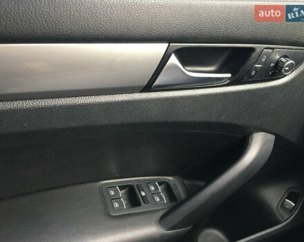 Серый Фольксваген Пассат, объемом двигателя 1.8 л и пробегом 195 тыс. км за 9200 $, фото 12 на Automoto.ua