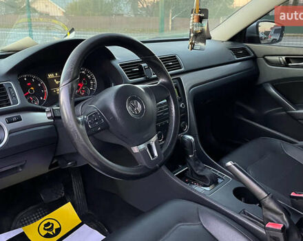 Серый Фольксваген Пассат, объемом двигателя 1.8 л и пробегом 212 тыс. км за 8900 $, фото 7 на Automoto.ua