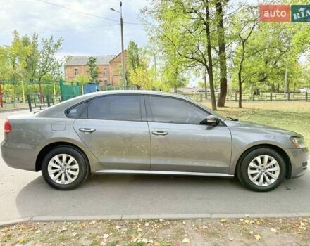 Серый Фольксваген Пассат, объемом двигателя 1.8 л и пробегом 180 тыс. км за 9600 $, фото 9 на Automoto.ua