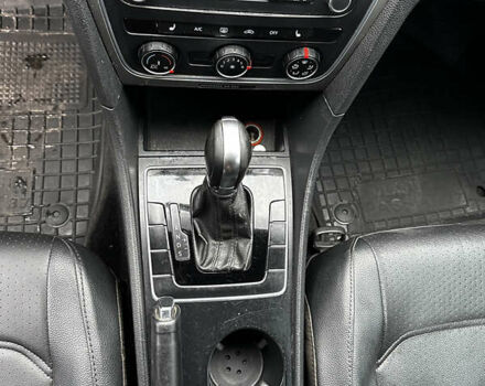 Сірий Фольксваген Пассат, об'ємом двигуна 1.8 л та пробігом 299 тис. км за 9500 $, фото 13 на Automoto.ua