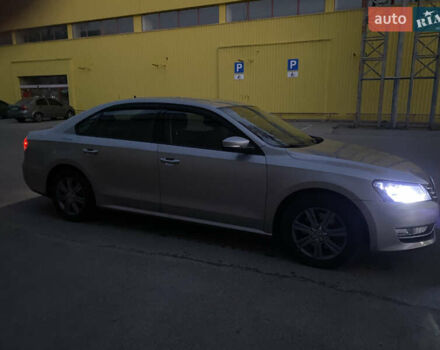Серый Фольксваген Пассат, объемом двигателя 1.79 л и пробегом 236 тыс. км за 10700 $, фото 2 на Automoto.ua
