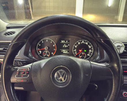 Серый Фольксваген Пассат, объемом двигателя 1.8 л и пробегом 180 тыс. км за 11500 $, фото 8 на Automoto.ua