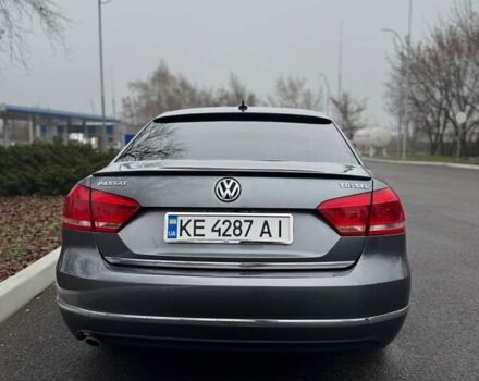 Сірий Фольксваген Пассат, об'ємом двигуна 2 л та пробігом 131 тис. км за 12300 $, фото 4 на Automoto.ua